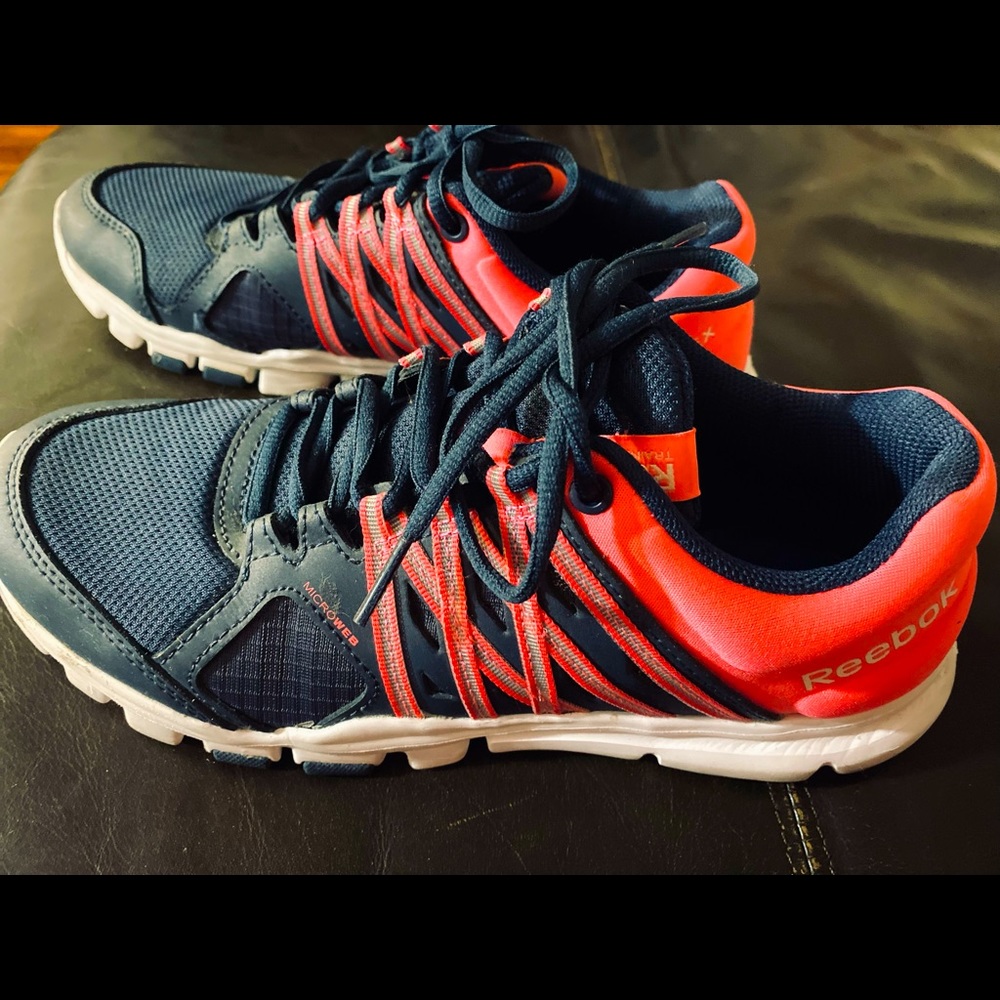 Reebok Womens YourFlex Trainette Shoes, Lightweight MemoryFoam Sole.